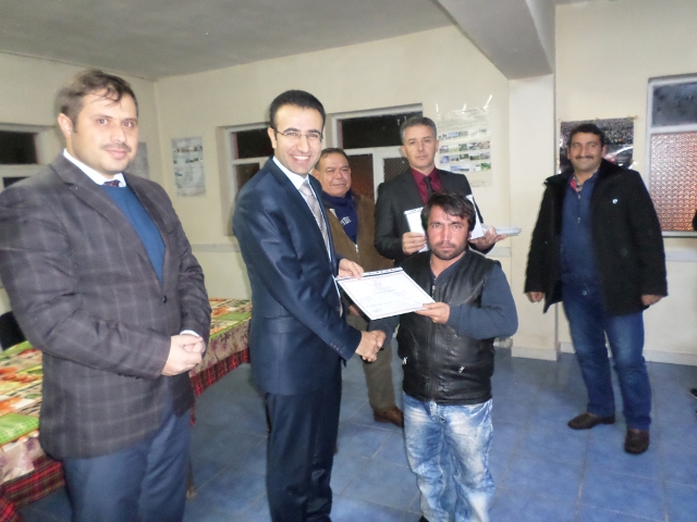 Bolvadin’de 105 kişiye besicilik belgesi verildi