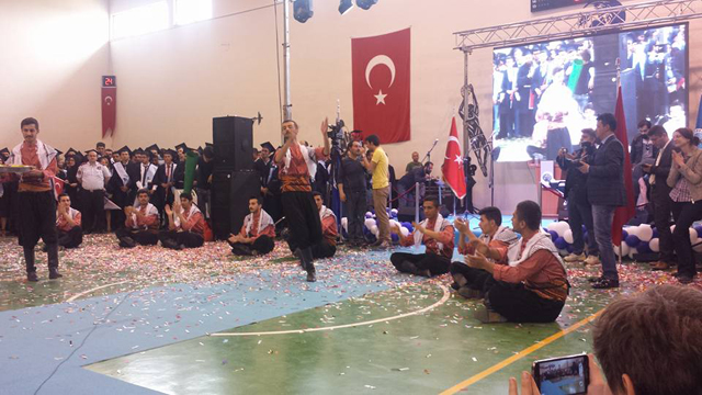 Bolvadin’de mezuniyet coşkusu