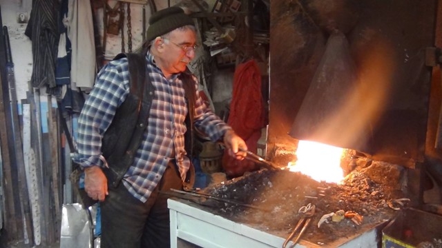 Büyükada Faytonlarının Tekerlekleri Afyon’da Üretiliyor