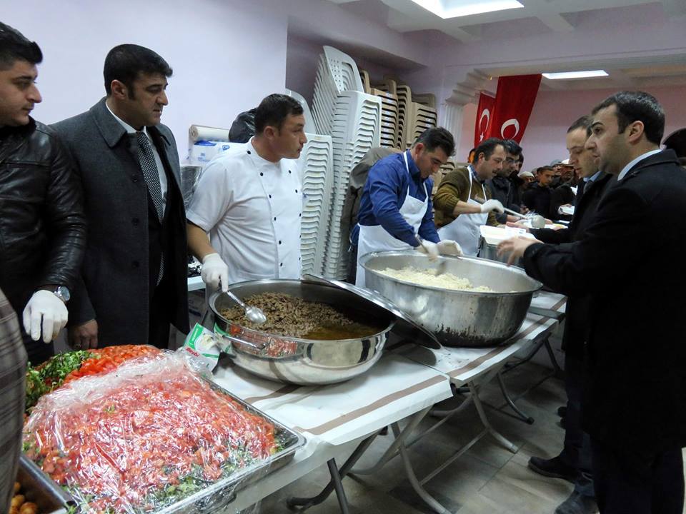 Çay Belediyesi’nden şehirlere mevlit