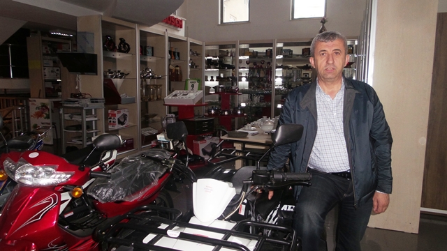 ÇAY'IN VERGİ REKORTMENİ: POYRAZ CENTER