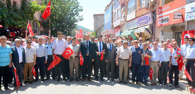 Çaylı vatandaşlar demokrasiye aşık