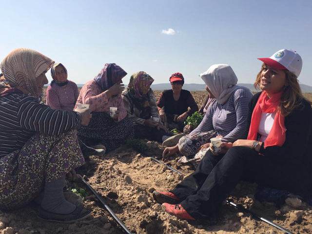 CHP iktidarında kadınlara 720 TL maaş