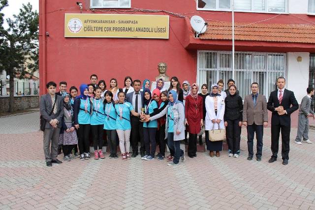 Çiğiltepe'nin kızları üçüncü oldu