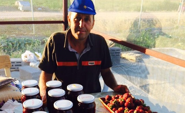 Çilekler, komutanımızdan