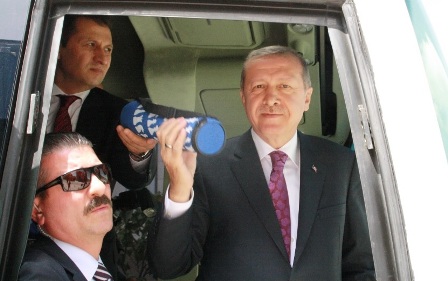 Cumhurbaşkanı Erdoğan, satrancı sevdiriyor