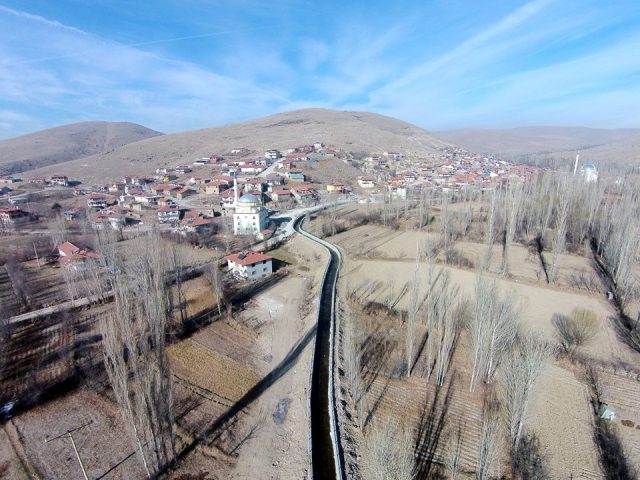 Dadak Köyü taşkın koruma inşaatı sürüyor