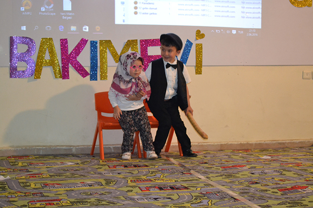 Dazkırı’da miniklerde yıl sonu gösterisi
