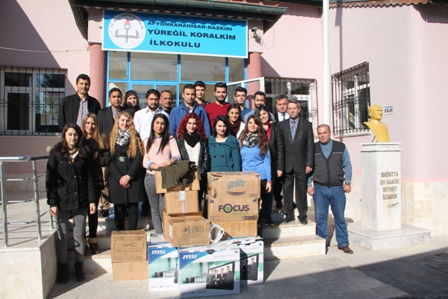 Dazkırı'ya 2 bin 500 kitap