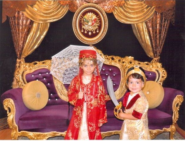 Dede Sebahattin'e çekmiş