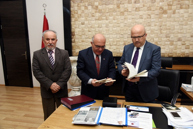 Denizli'de yaşayan şair ve yazarlar Afyon’u tanıtacak