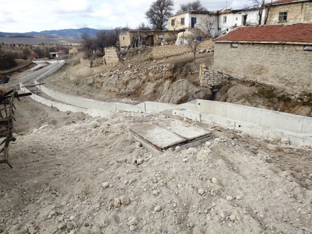 Derbent Köyünün kanalizasyon hattı yenilendi