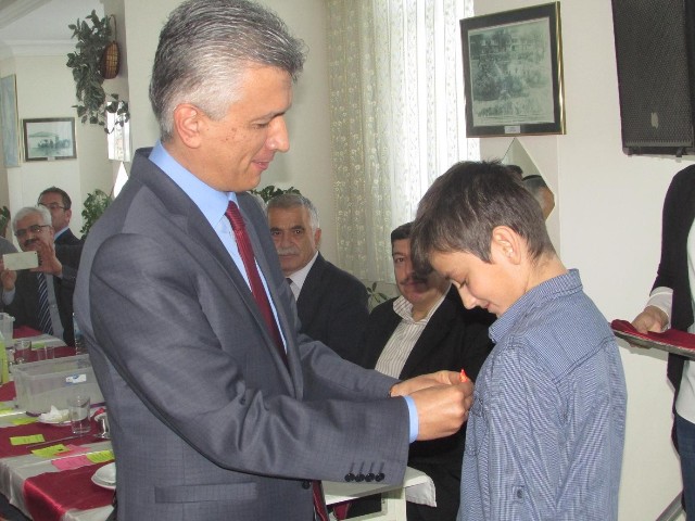 Dereceyi giren öğrenciler ödüllendirildi