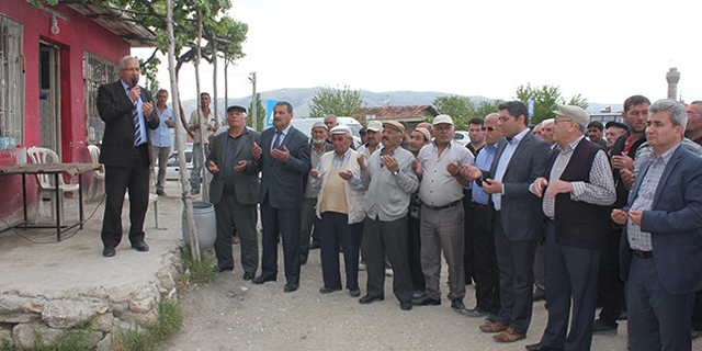 Dinar Akçaköy’de yağmur duası yapıldı