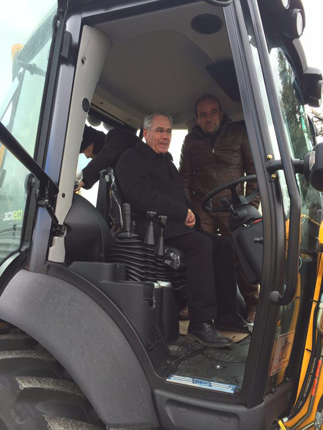 Dinar Belediyesi’nin araç parkı genişliyor