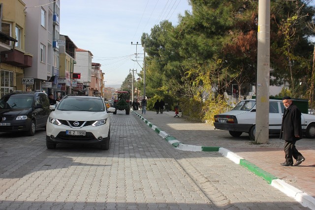 Dinar’da sokaklar yeşil-beyaz