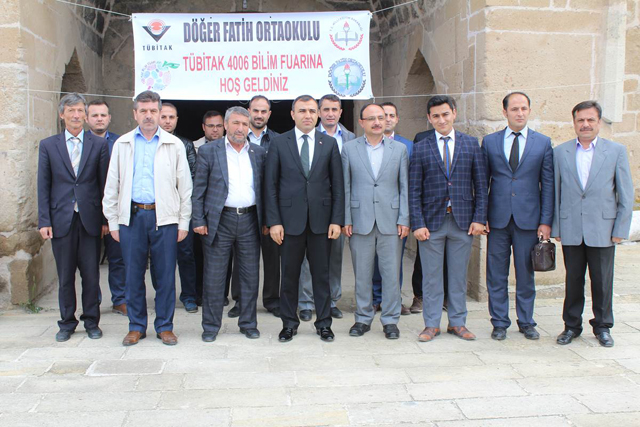 Döğer’de TÜBİTAK 4006 Bilim Fuarı açıldı
