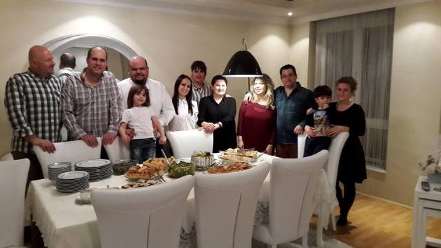 Dostlar bir arada