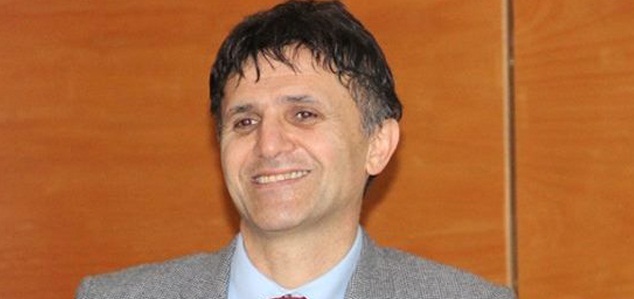 Dr. Erenoğlu, kalbine yenik düştü