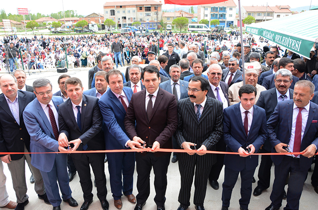 Düzağaç beldesinde tekstil fabrikası açıldı