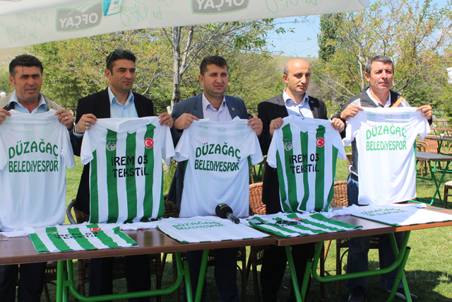  Düzağaç Belediyespor’da oynamak bir ayrıcalık olacak