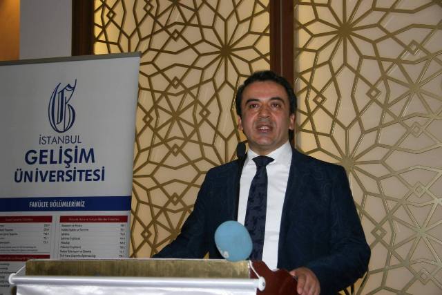 ‘Eğitimde elimizi taşın altına koymak zorundayız’