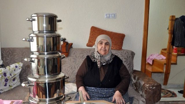 Emanet tencereleri 30 yıl sonra sahibine ulaştırdı