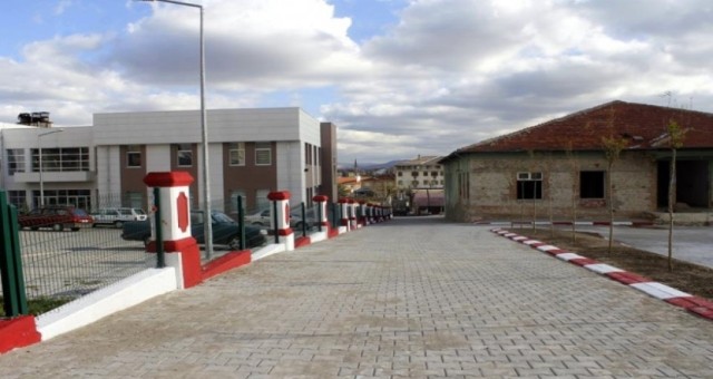 Emirdağ’da üst yapı çalışmaları sürüyor